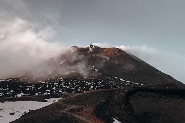 Catania con l'Etna